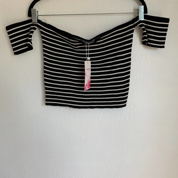 5/$25 NWT Genes Off the Shoulder Striped Crop Top - Picture 3 of 5